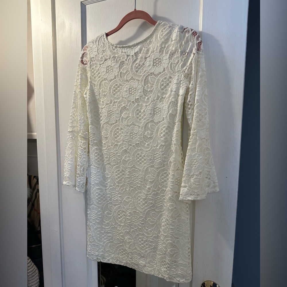 Signature by Robbie Bee Women's Ivory Lace Dress Bell Sleeves NWT Petite